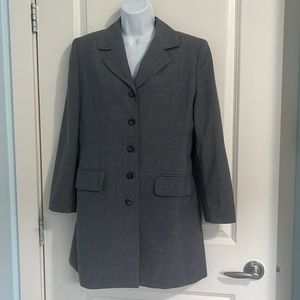 Jones New York grey blazer size 10P